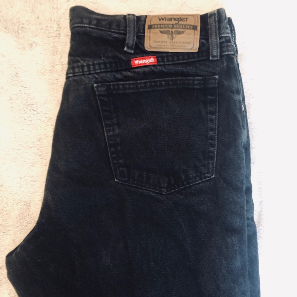 Wrangler 38/30 Relaxed Black Jean
